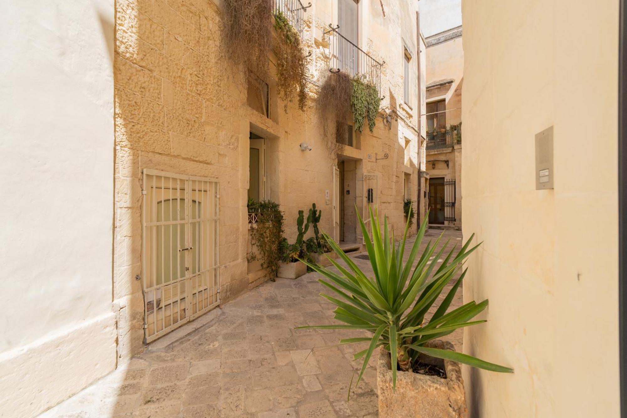 Dimora Barocca Luxury Suites Λέτσε Εξωτερικό φωτογραφία
